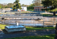 //jirorwxhpqjqln5m.ldycdn.com/cloud/lpbppknplosrjlnrrnkqjq/what-s-the-difference-between-a-domestical-and-commercial-sewage-treatment-plant.jpg